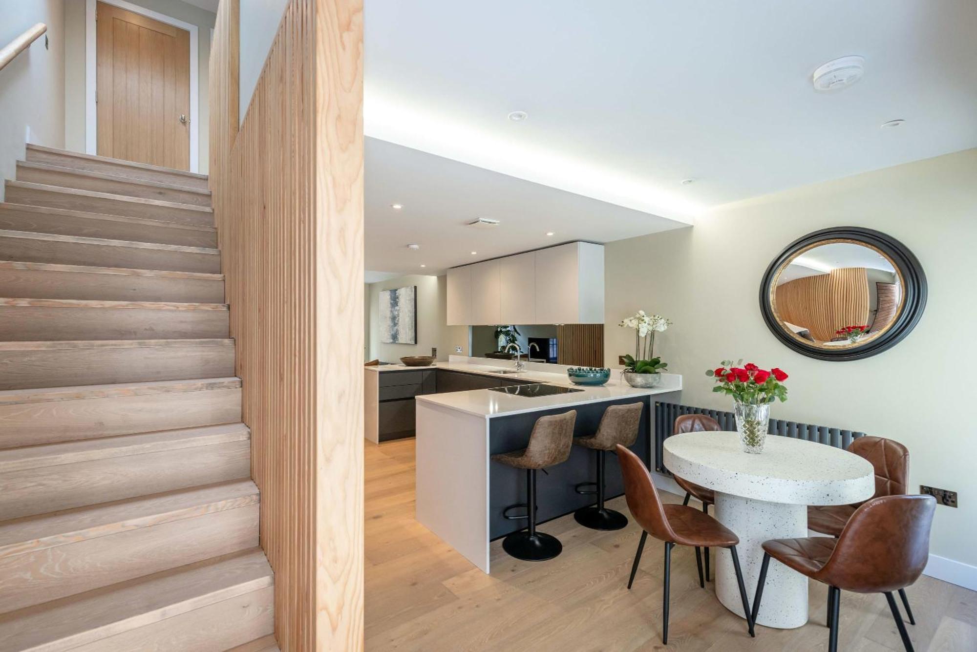 Dragon Suites - City Centre 2 Bed Luxury Mews House Edinburgh Dış mekan fotoğraf